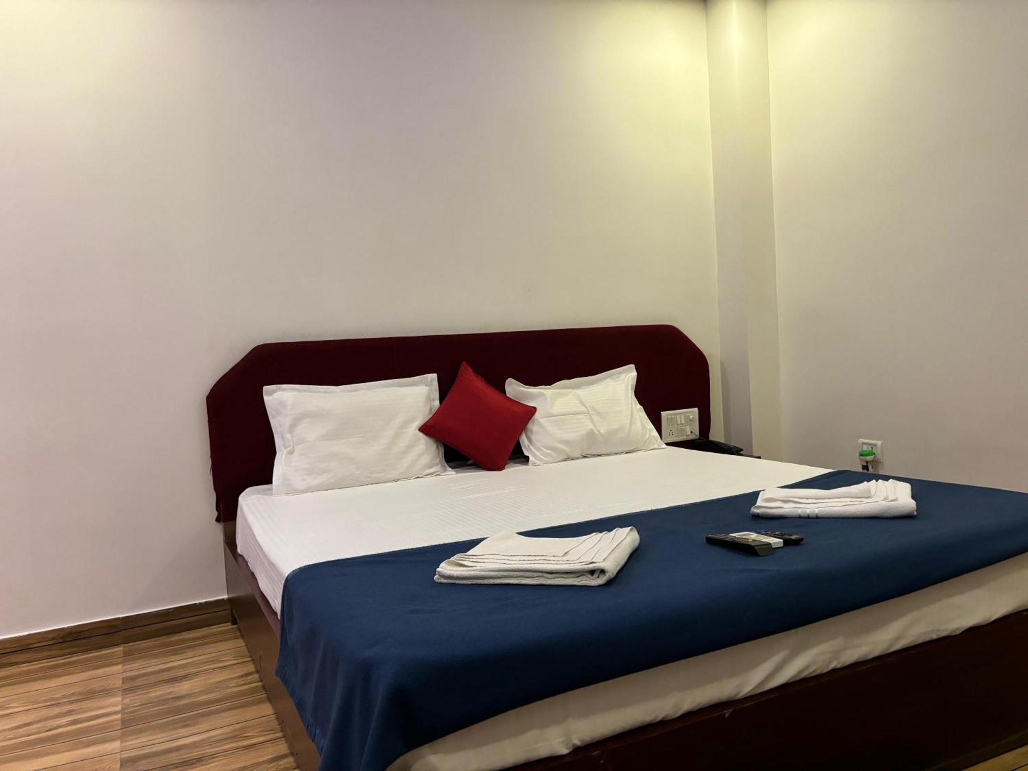 The Tamarind Tree Hotel & Restaurant Shadipur Zewnętrze zdjęcie